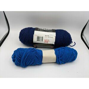 Red Heart Super Saver Soft Navy Shades of Blue 4-ply acrylic 2 Skeins